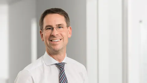 Dr. Hannes Spieth
